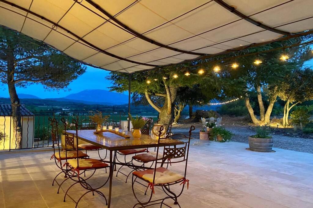Le Clos Des Pins, Vue Mont Ventoux Roaix Eksteriør billede